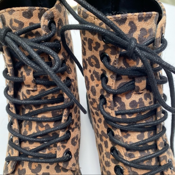 Forever 21 Leopard Print Combat Boot Size 6 - Picture 5 of 10